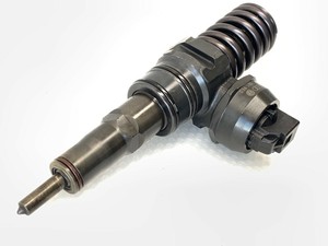 4 Pieces Fuel Injector 038130073BB for Volkswagen Passat Sedan Wagon 2004-2005