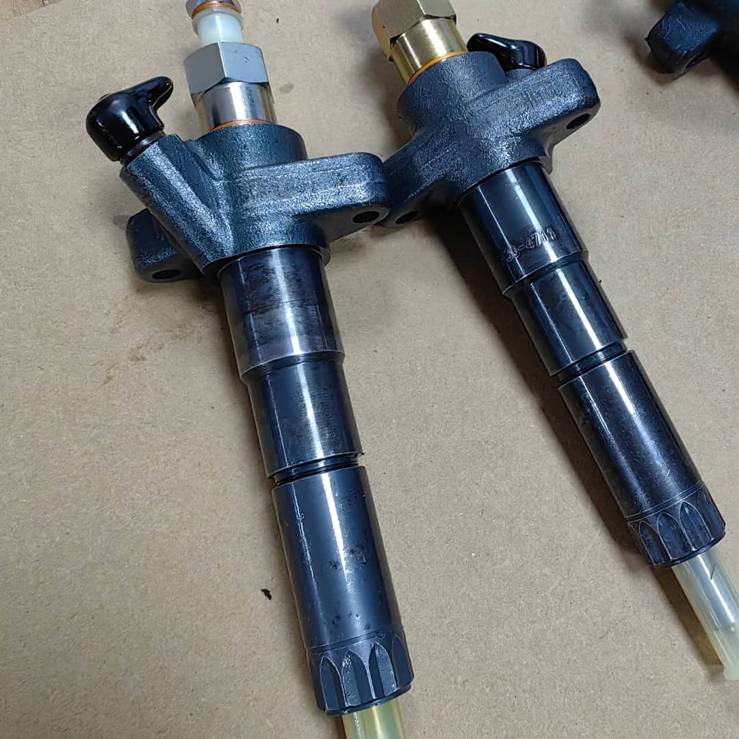 Fuel Injector 150118-00009A for Daewoo P126 Doosan P158FE DP158LC P180FE P126TI-I Engine 2 Fuel Injector 150118-00009A for Daewoo P126 Doosan P158FE DP158LC P180FE P126TI-I Engine